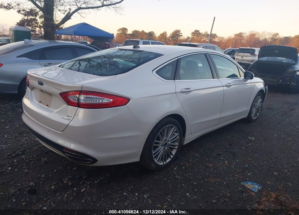 2015 FORD FUSION SE VIN: 3FA6P0T95FR202136
