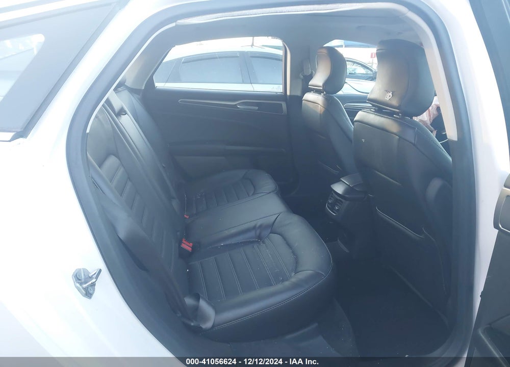 2015 FORD FUSION SE VIN: 3FA6P0T95FR202136