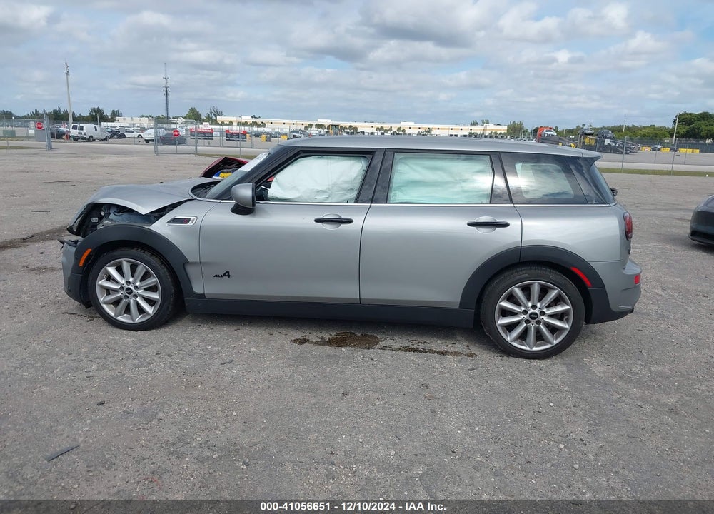 2023 MINI CLUBMAN VIN: WMWXJ1C03P2U08484