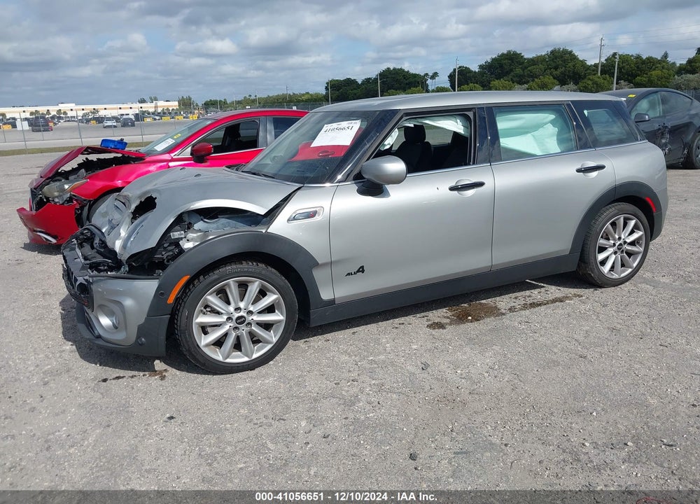 2023 MINI CLUBMAN VIN: WMWXJ1C03P2U08484