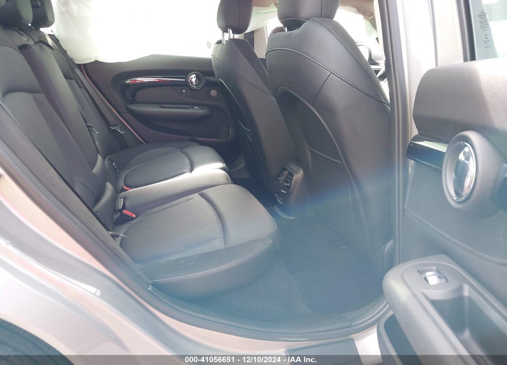 2023 MINI CLUBMAN VIN: WMWXJ1C03P2U08484