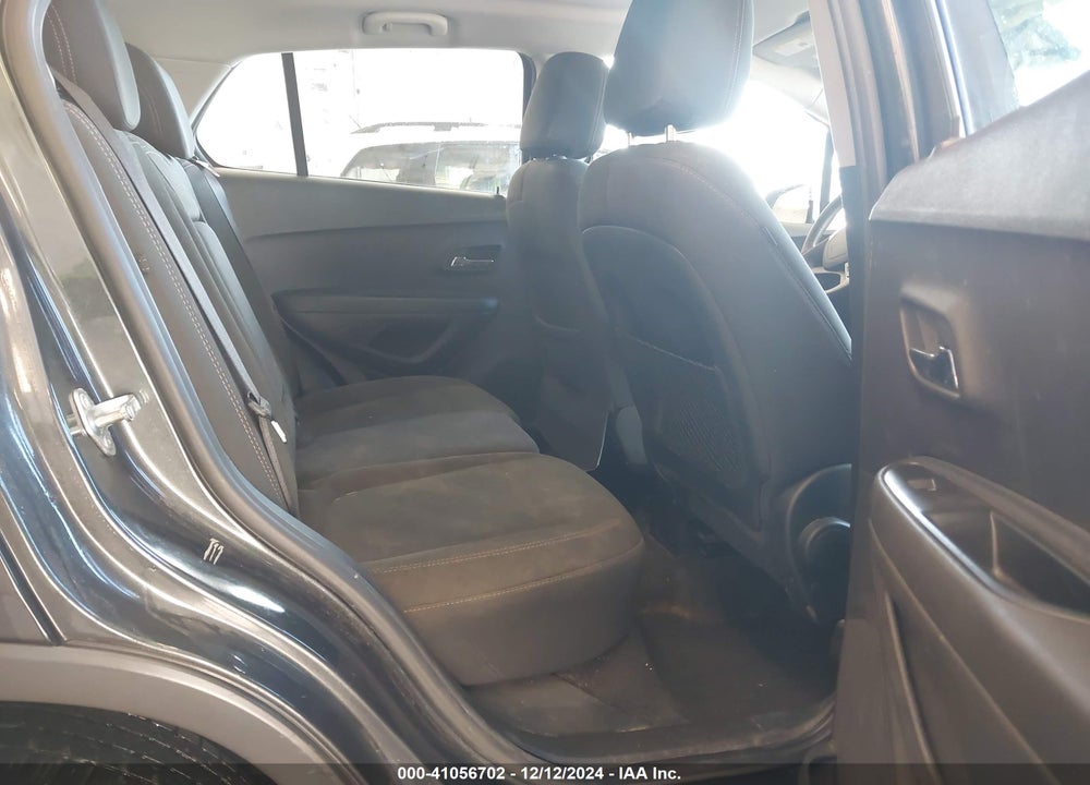 2019 CHEVROLET TRAX LS VIN: 3GNCJKSB7KL116068