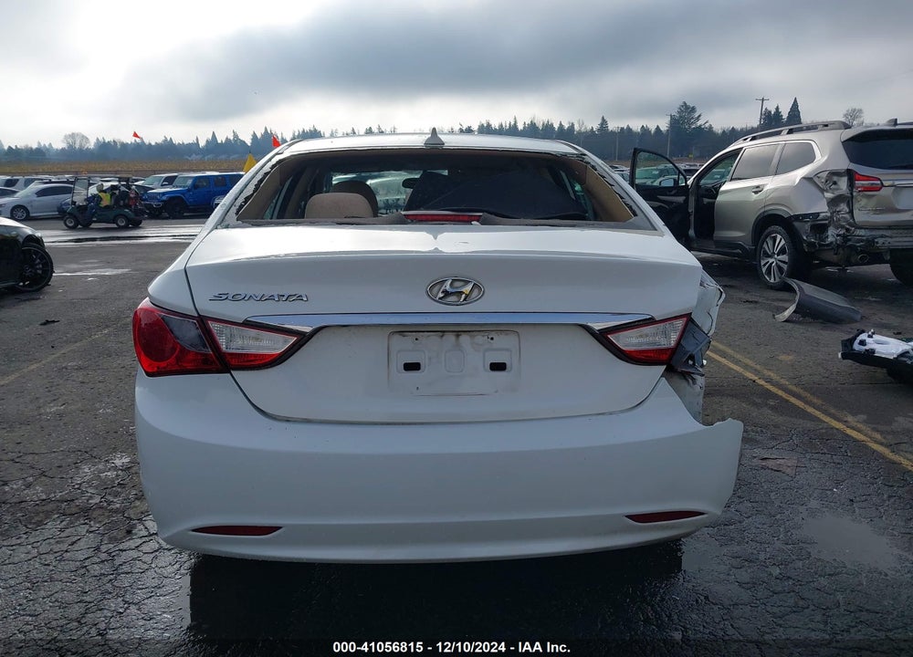 2013 HYUNDAI SONATA VIN: 5NPEB4AC7DH697840