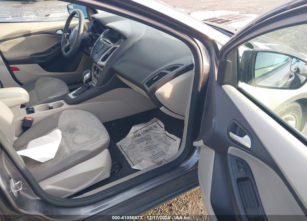 2014 FORD FOCUS VIN: 1FADP3F28EL114914