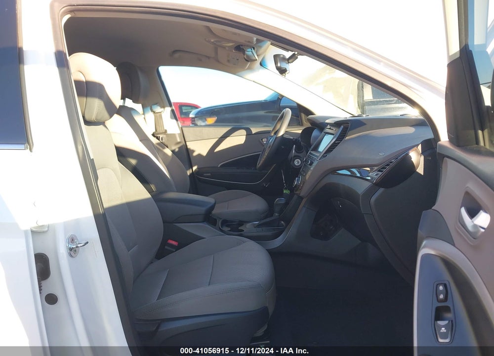 2017 HYUNDAI SANTA FE SPORT 2.4L VIN: 5XYZU3LB1HG382457