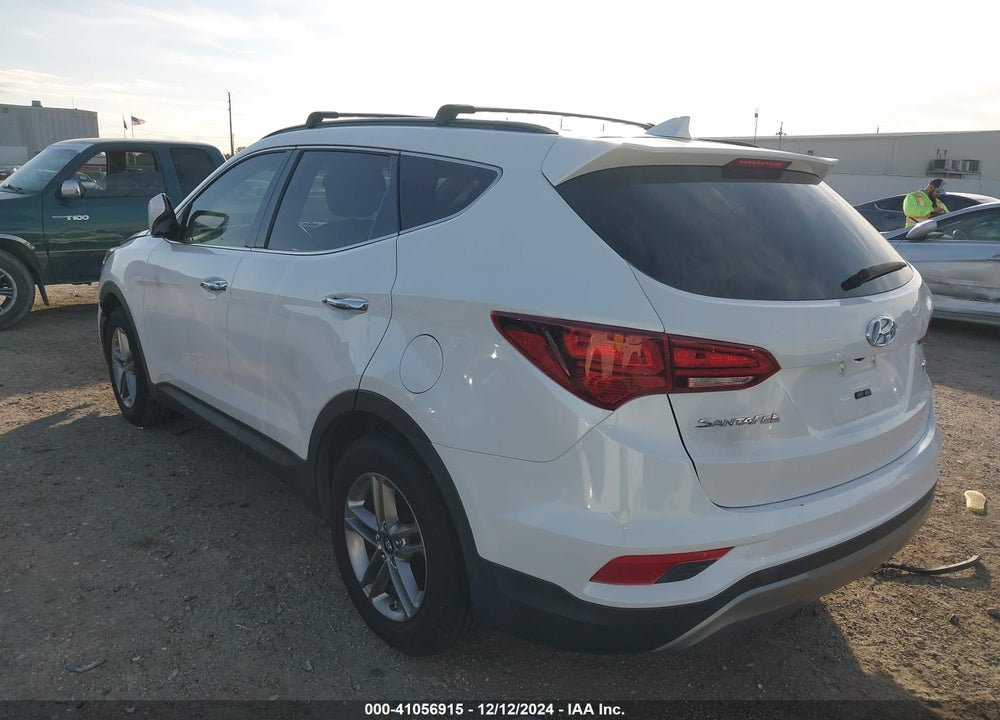 2017 HYUNDAI SANTA FE SPORT 2.4L VIN: 5XYZU3LB1HG382457