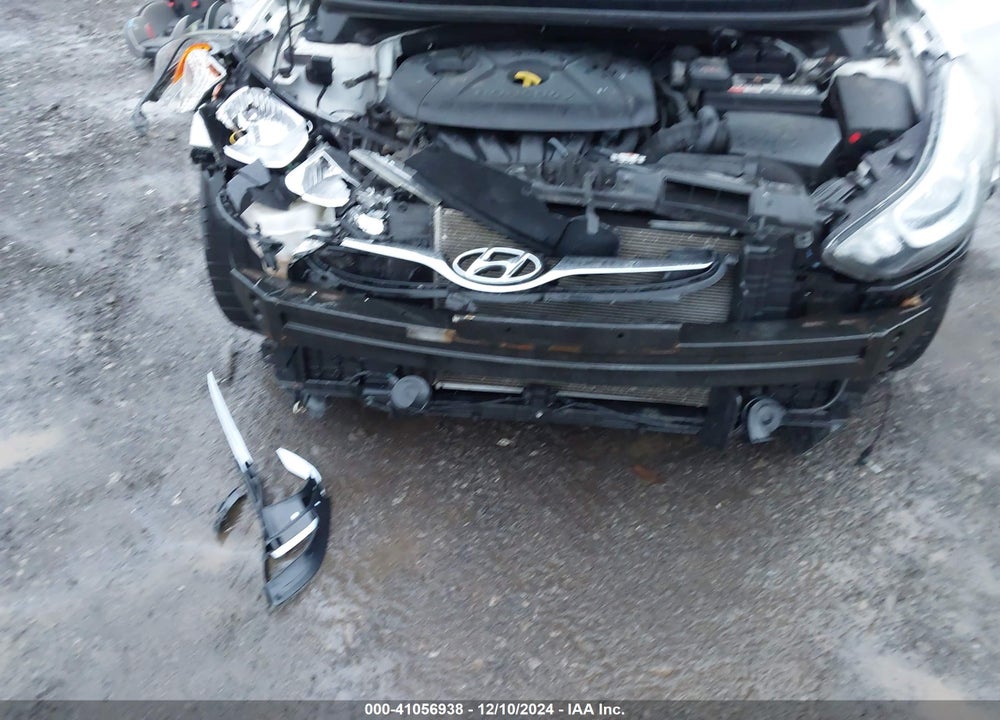 2014 HYUNDAI ELANTRA SE VIN: 5NPDH4AE2EH502983