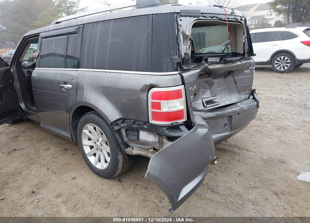 2009 FORD FLEX SEL VIN: 2FMDK52C79BA15585