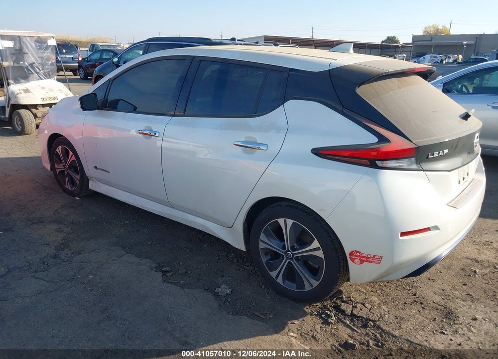 2018 NISSAN LEAF SL VIN: 1N4AZ1CP7JC305204