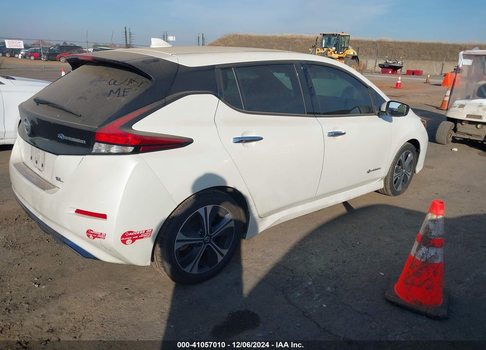 2018 NISSAN LEAF SL VIN: 1N4AZ1CP7JC305204