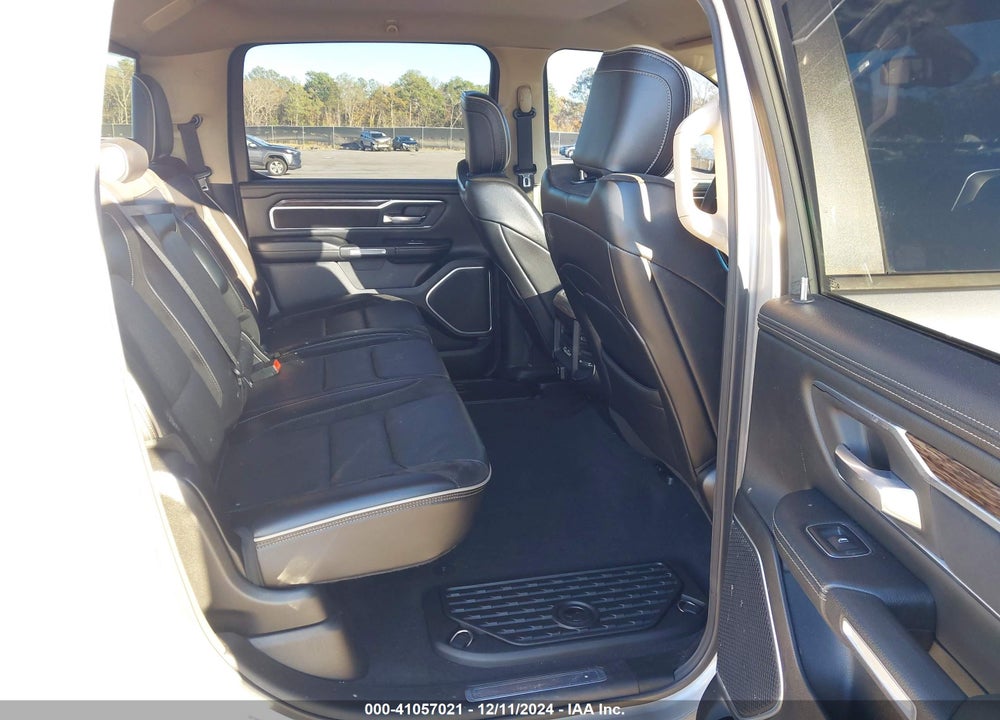 2019 RAM 1500 LAIE  4X4 5'7 BOX VIN: 1C6SRFJT5KN505569