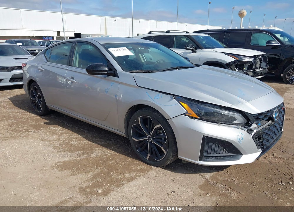 2023 NISSAN ALTIMA SR FWD VIN: 1N4BL4CV2PN397048