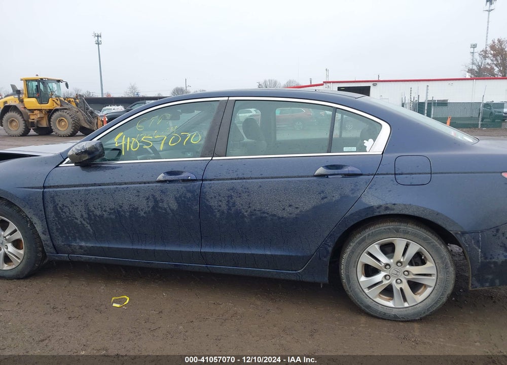 2009 HONDA ACCORD 2.4 LX-P VIN: 1HGCP26419A105735
