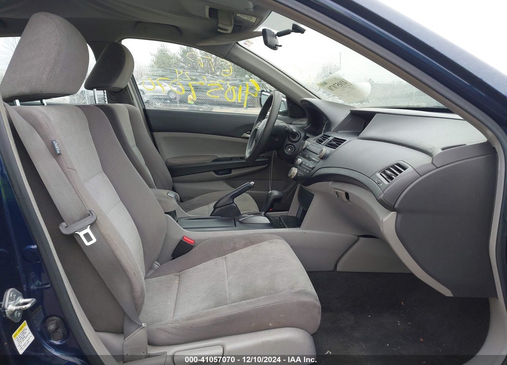 2009 HONDA ACCORD 2.4 LX-P VIN: 1HGCP26419A105735
