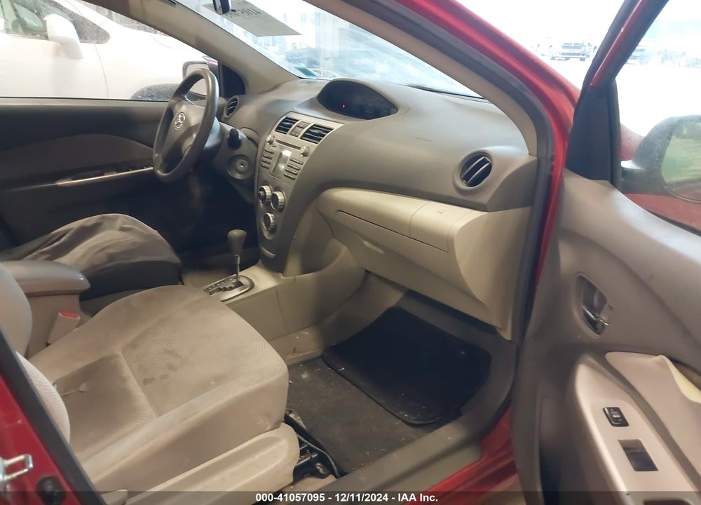 2009 TOYOTA YARIS VIN: JTDBT903494046242