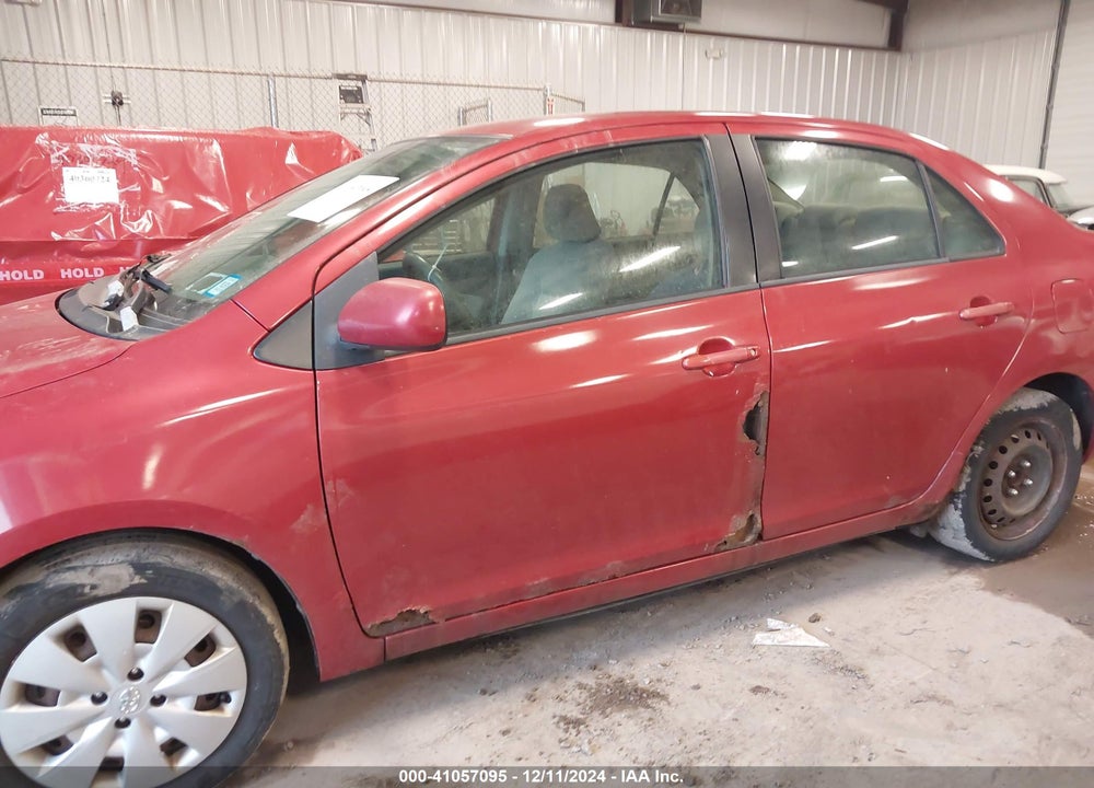 2009 TOYOTA YARIS VIN: JTDBT903494046242