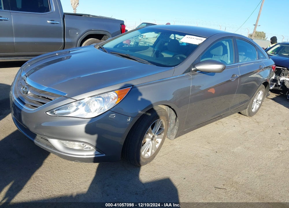 2013 HYUNDAI SONATA GLS VIN: 5NPEB4ACXDH735402
