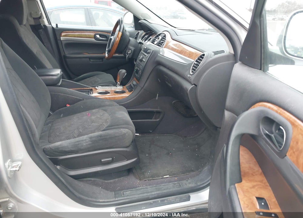 2011 BUICK ENCLAVE CX VIN: 5GAKRAEDXBJ118037