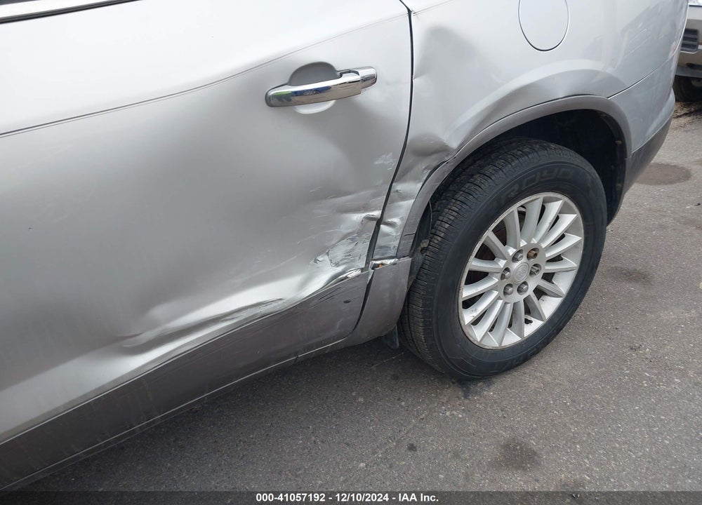 2011 BUICK ENCLAVE CX VIN: 5GAKRAEDXBJ118037