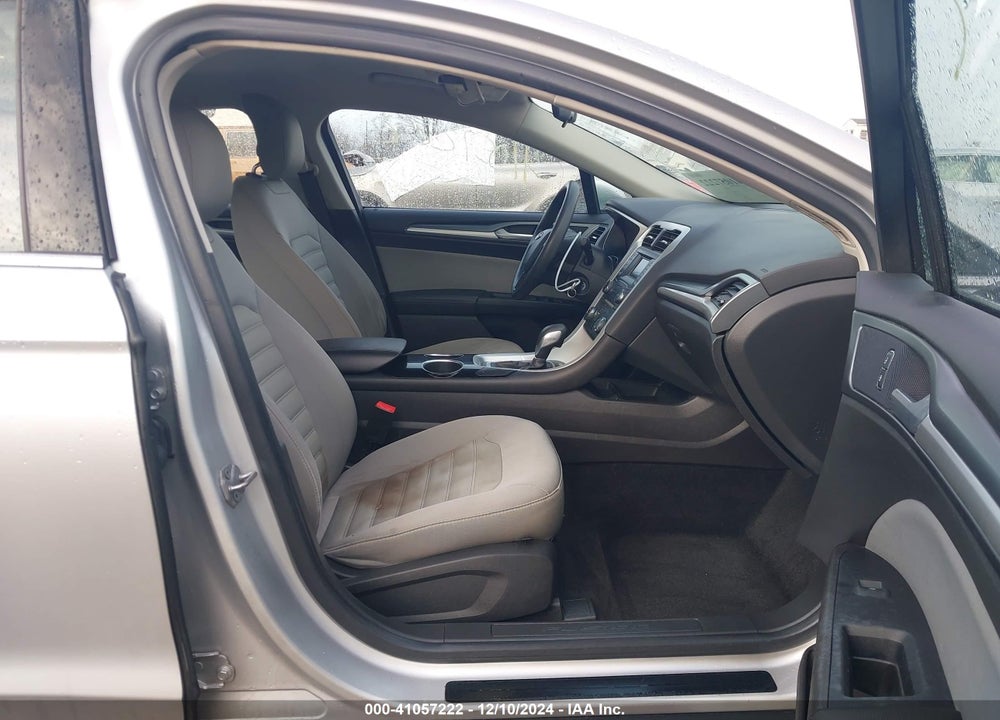 2014 FORD FUSION S VIN: 1FA6P0G71E5358118
