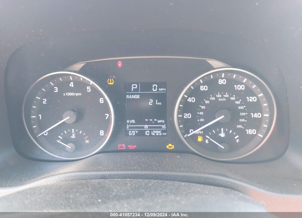 2017 HYUNDAI ELANTRA SE VIN: 5NPD74LF2HH209694