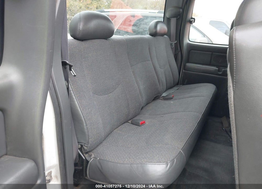 2004 GMC SIERRA 1500 WORK TRUCK VIN: 1GTEC19V44E378624
