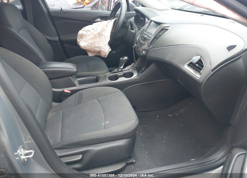 2017 CHEVROLET CRUZE LT AUTO VIN: 1G1BE5SM5H7271817