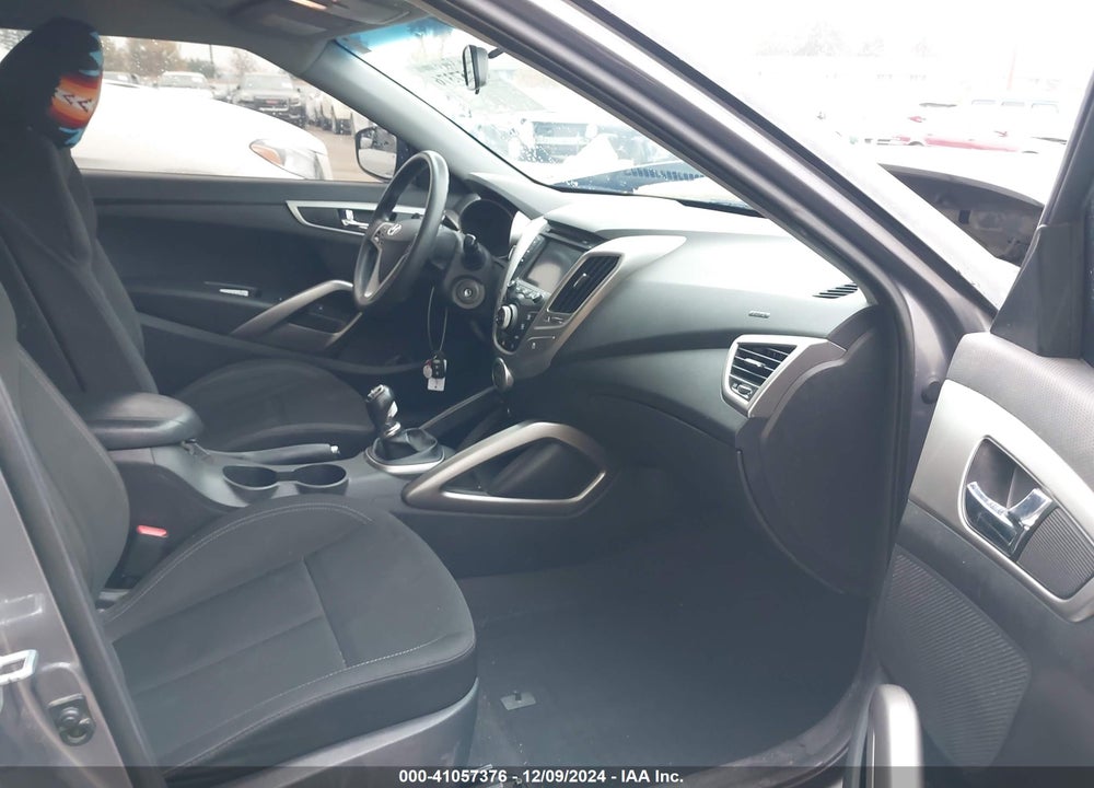2016 HYUNDAI VELOSTER VIN: KMHTC6AD8GU295579