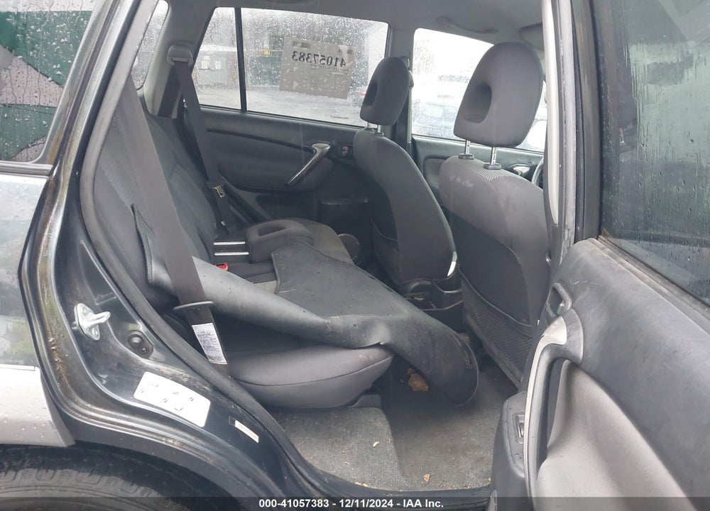 2005 TOYOTA RAV4 VIN: JTEHD20V250039609