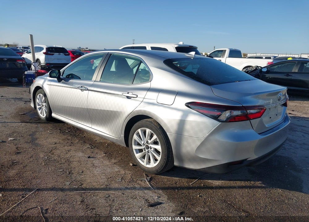 2022 TOYOTA CAMRY LE VIN: 4T1C11AK4NU652261