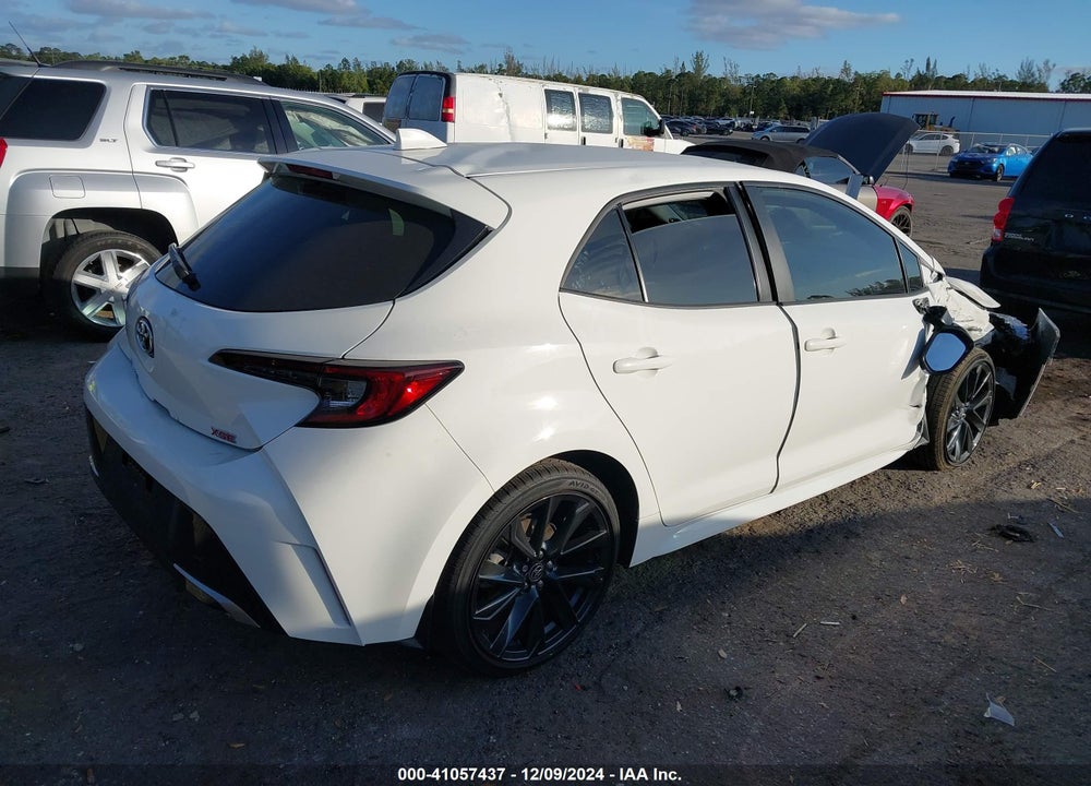 2024 TOYOTA COROLLA XSE VIN: JTNC4MBE2R3220197