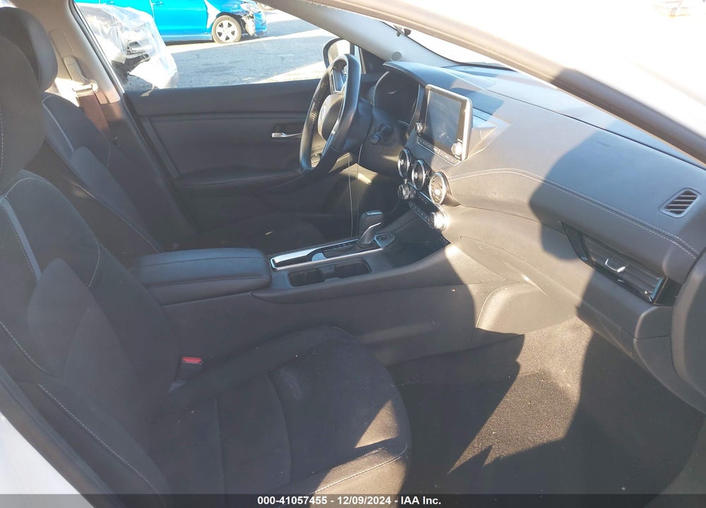 2022 NISSAN SENTRA SV XTRONIC CVT VIN: 3N1AB8CV2NY270917