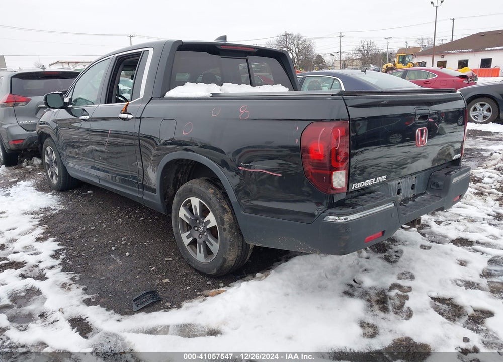 2017 HONDA RIDGELINE VIN: 5FPYK3F75HB008876