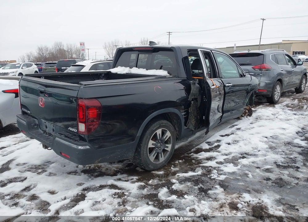 2017 HONDA RIDGELINE VIN: 5FPYK3F75HB008876