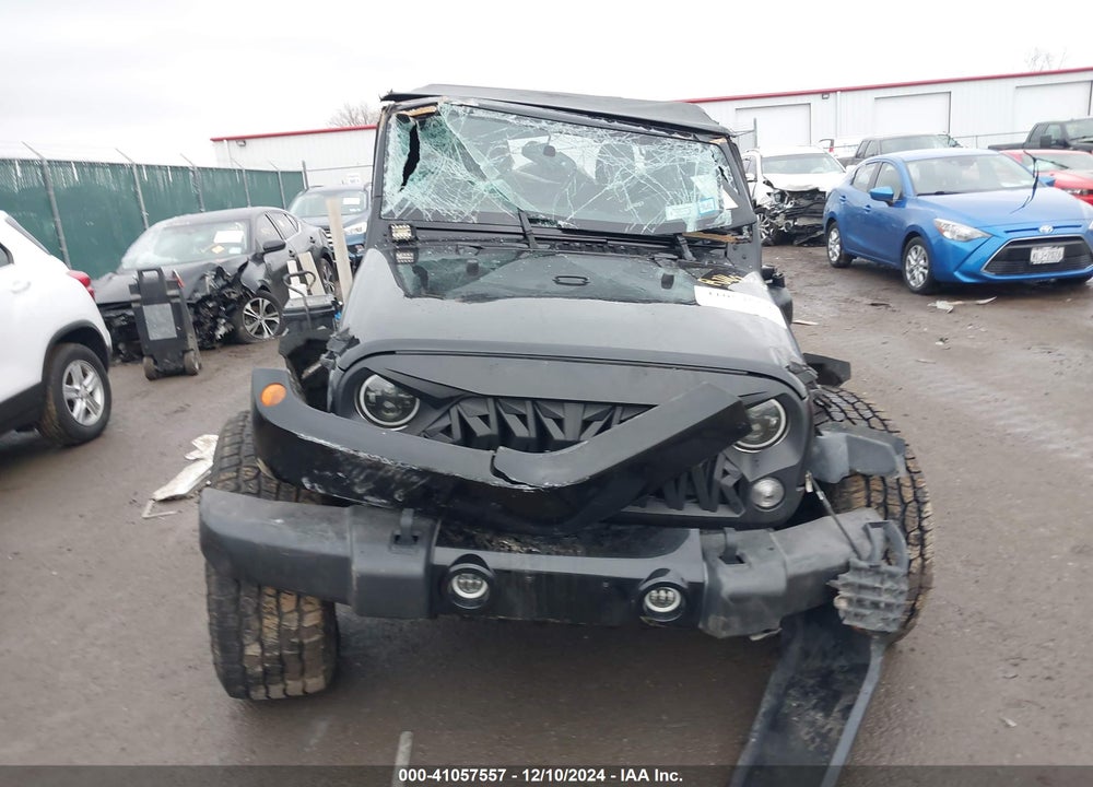 2017 JEEP WRANGLER UNLIMITED SAHARA VIN: 1C4HJWEG5HL681436