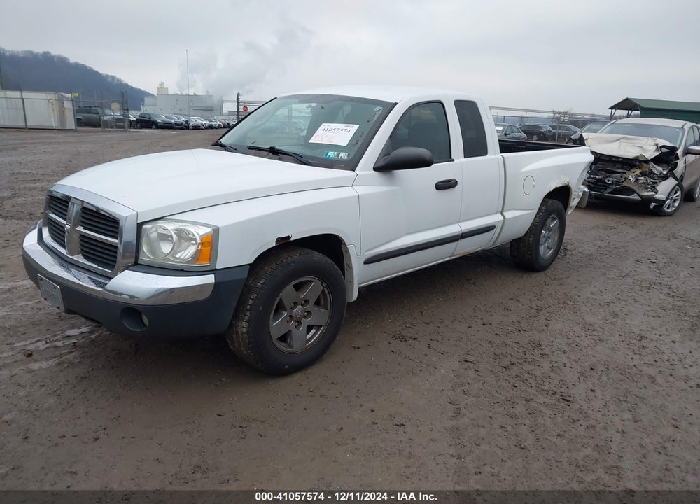 2005 DODGE DAKOTA SLT VIN: 1D7HE42N55S158324
