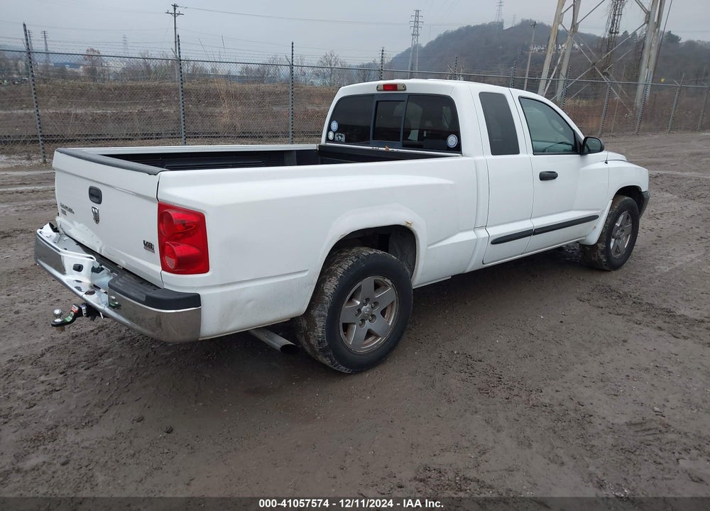 2005 DODGE DAKOTA SLT VIN: 1D7HE42N55S158324