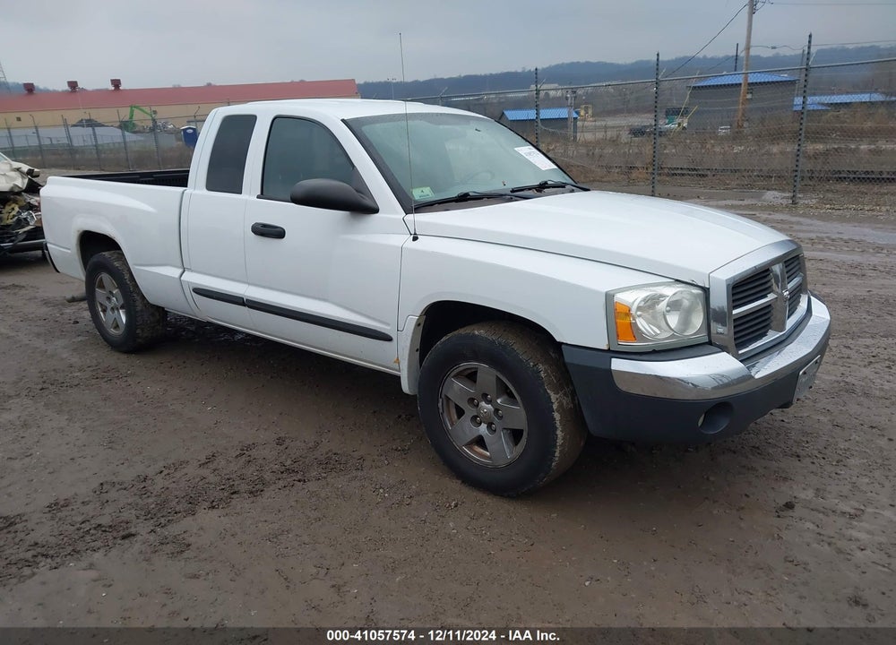 2005 DODGE DAKOTA SLT VIN: 1D7HE42N55S158324