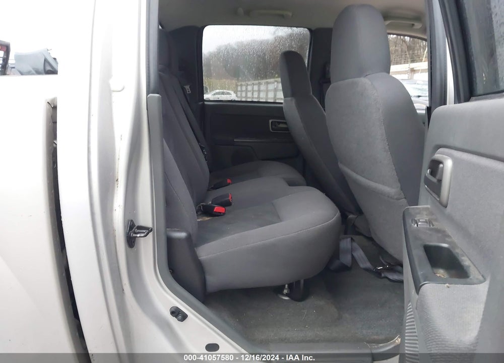 2005 CHEVROLET COLORADO LS VIN: 1GCCS136758283180