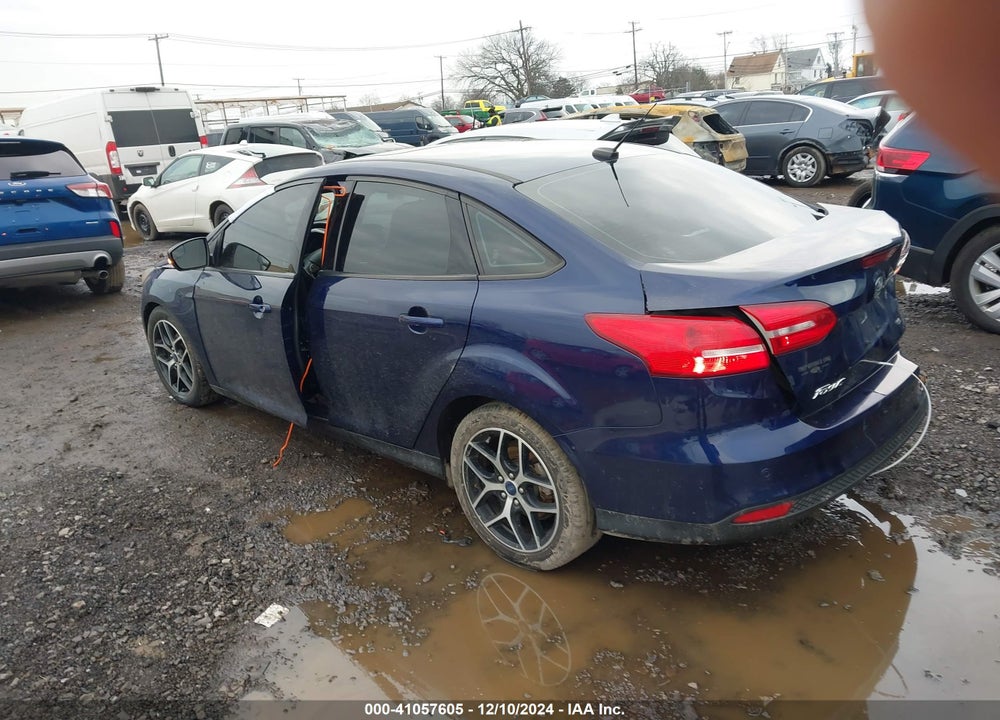 2017 FORD FOCUS SEL VIN: 1FADP3H22HL229378