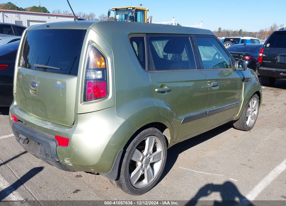 2011 KIA SOUL VIN: KNDJT2A20B7201608