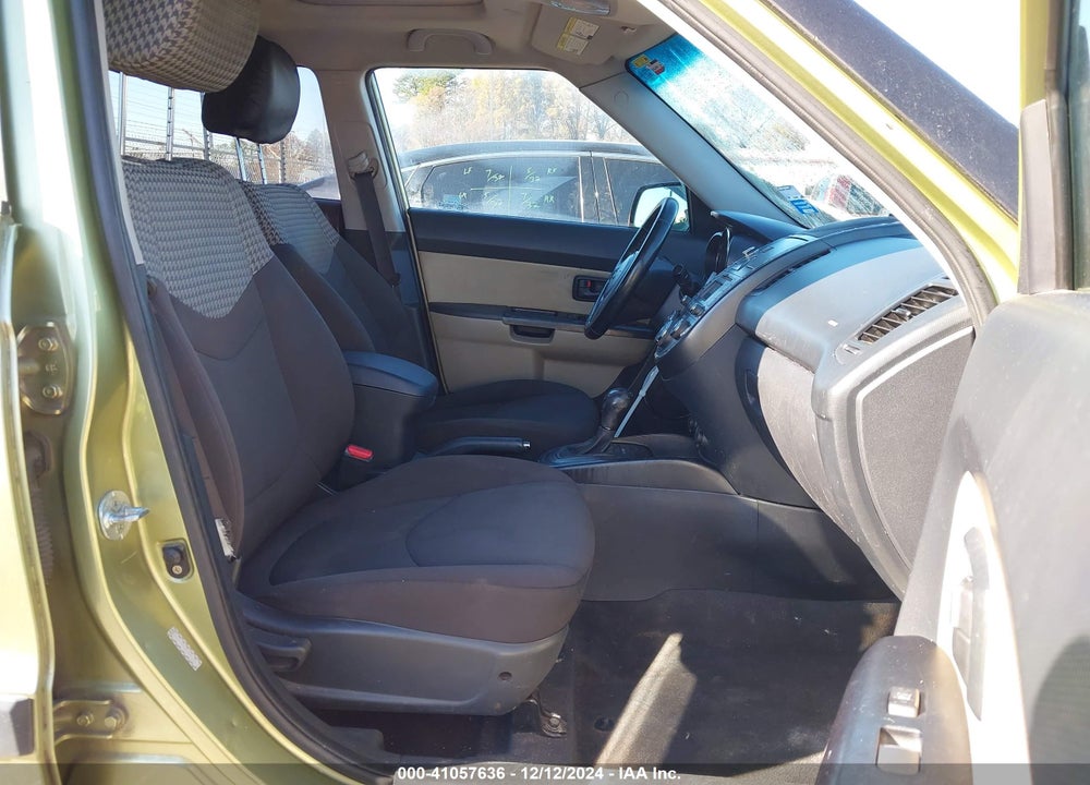 2011 KIA SOUL VIN: KNDJT2A20B7201608