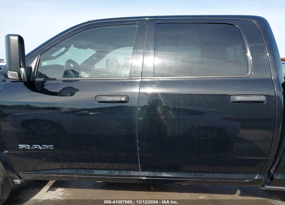 2022 RAM 3500 VIN: 3C63RRGL3NG113247