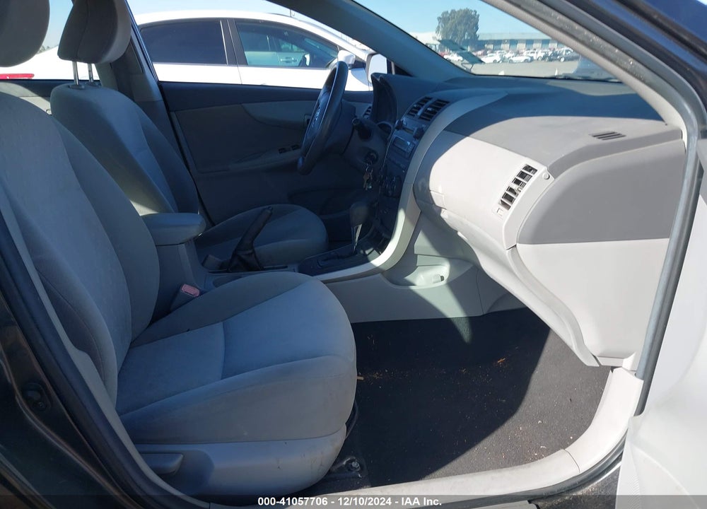 2009 TOYOTA COROLLA LE VIN: 1NXBU40E69Z084245