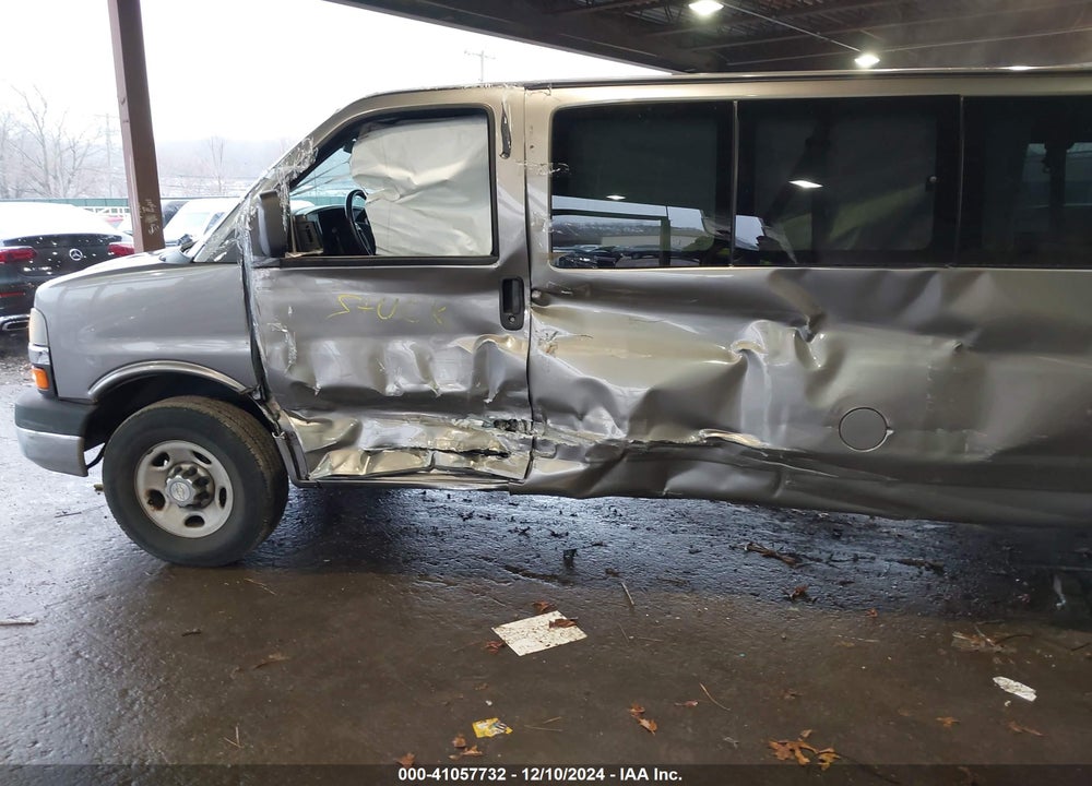 2010 CHEVROLET EXPRESS 3500 LT VIN: 1GA2G1DG9A1165759