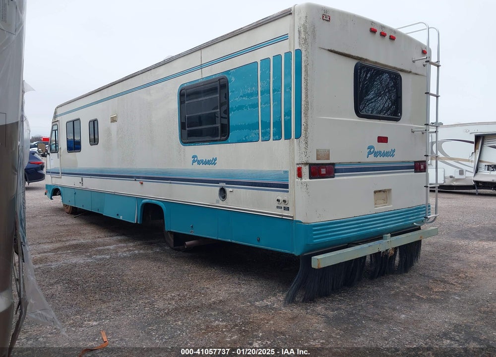 1994 CHEVROLET P30 VIN: 1GBKP37N5P3314263