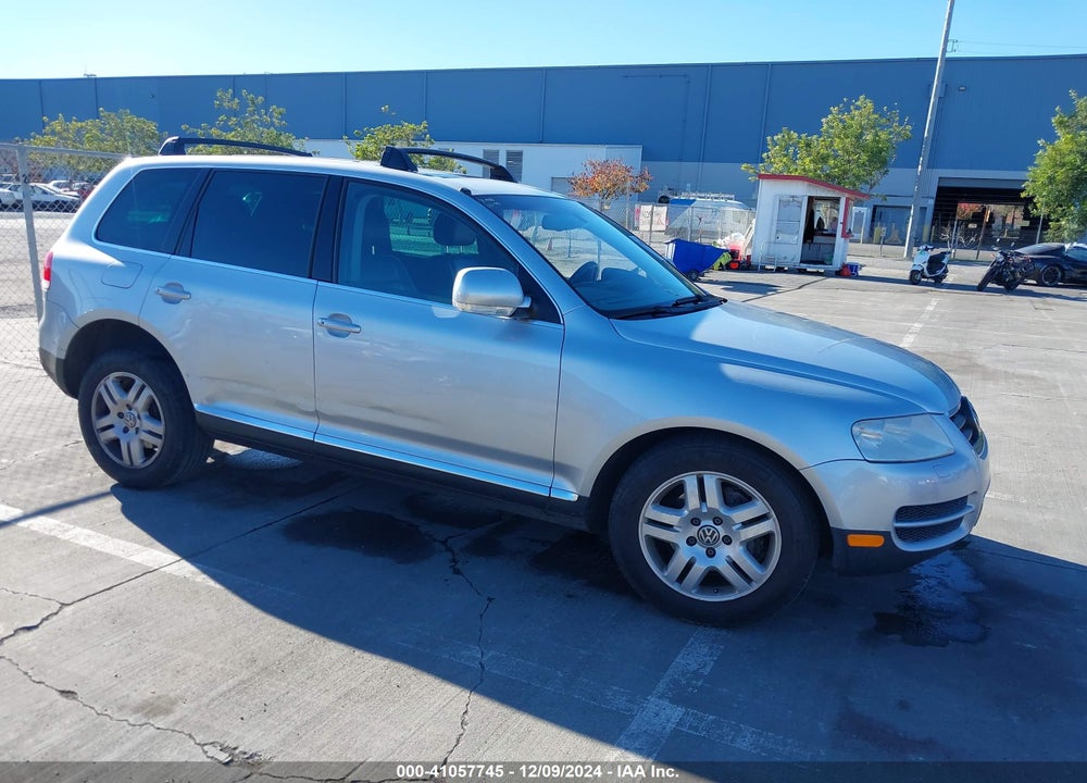 2004 VOLKSWAGEN TOUAREG V8 VIN: WVGEM77LX4D061580