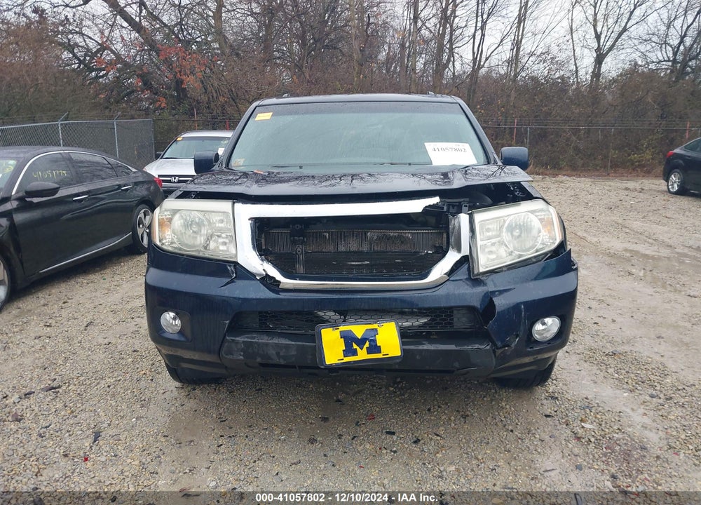 2011 HONDA PILOT EX-L VIN: 5FNYF4H58BB038752