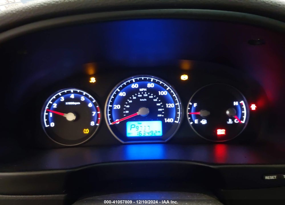 2011 HYUNDAI SANTA FE GLS VIN: 5XYZG3AB0BG023036