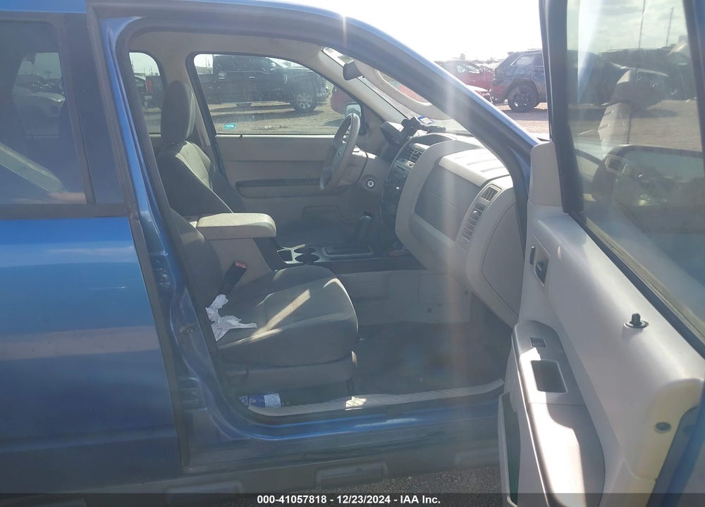 2009 FORD ESCAPE VIN: 1FMCU02729KA19349